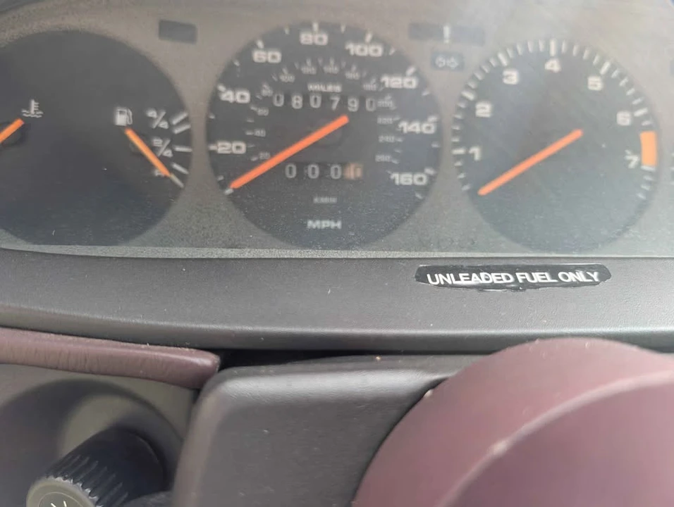 1988 Porsche 944 - Image 6 of 9