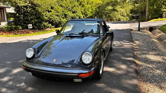1988 Porsche 911 Carrera Cabriolet