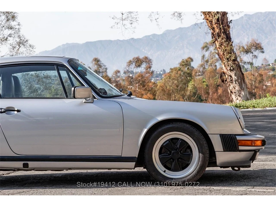 1988 Porsche 911 Carrera 3.2 - Image 13 of 31