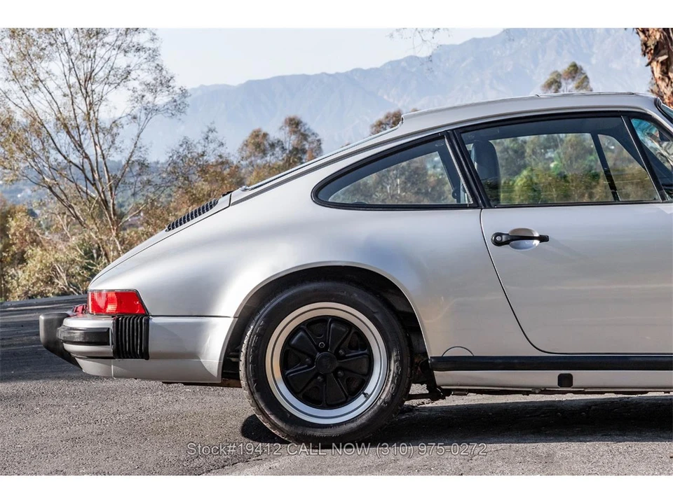 1988 Porsche 911 Carrera 3.2 - Image 14 of 31