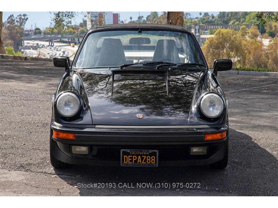 1988 Porsche 911 Carrera 3.2 - Image 11 of 31