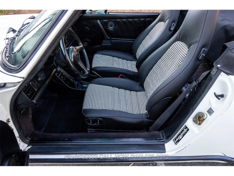 1988 Porsche 911 Carrera 3.2 - Image 24 of 31