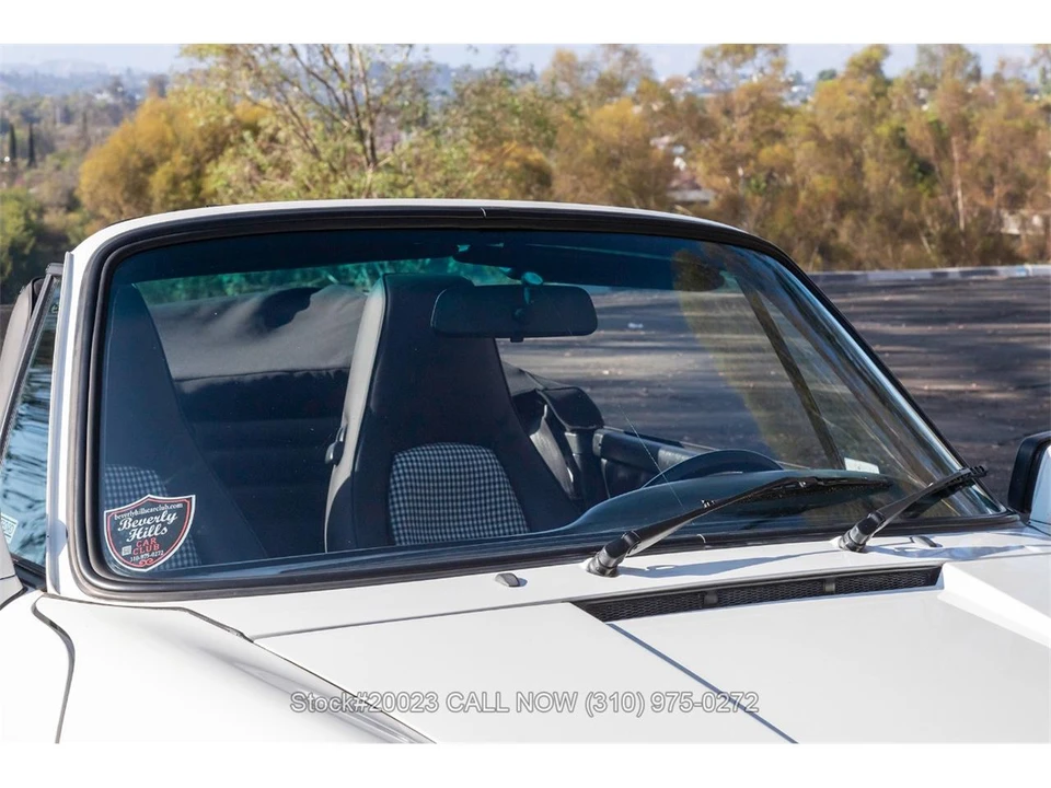 1988 Porsche 911 Carrera 3.2 - Image 17 of 31