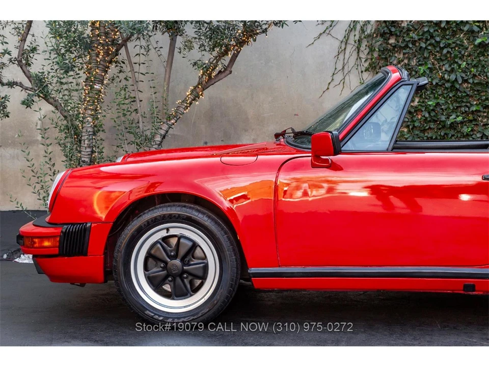 1988 Porsche 911 Carrera 3.2 - Image 16 of 31
