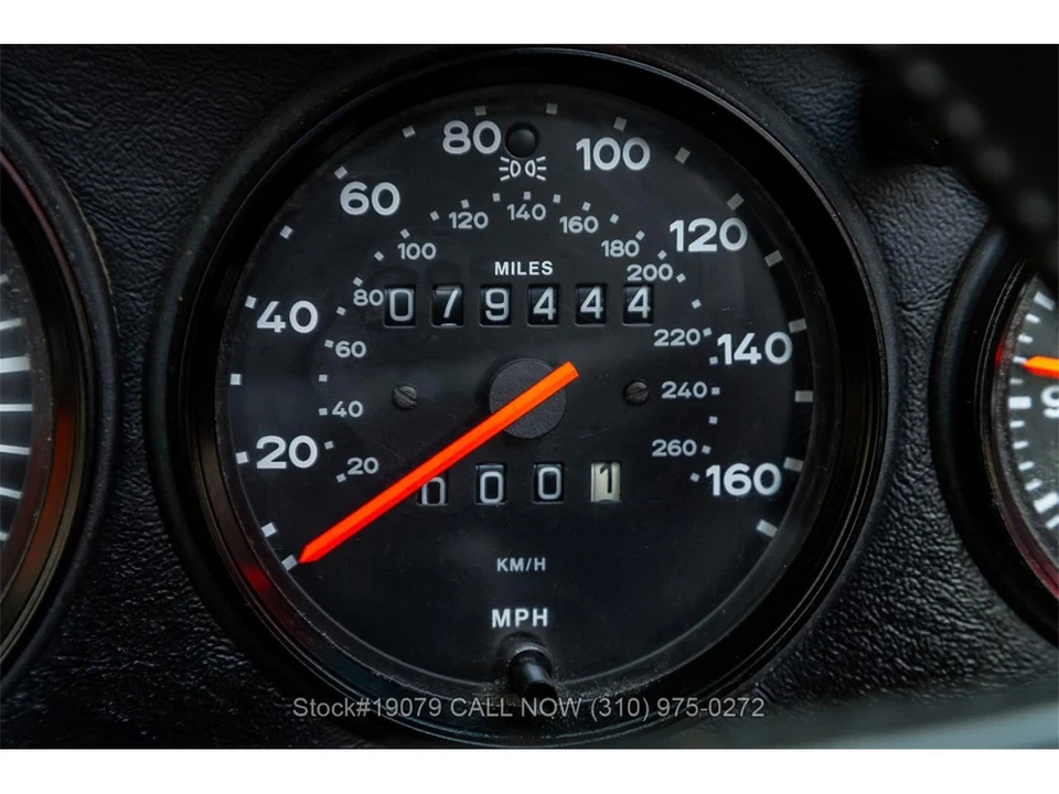 1988 Porsche 911 Carrera 3.2 - Image 23 of 31