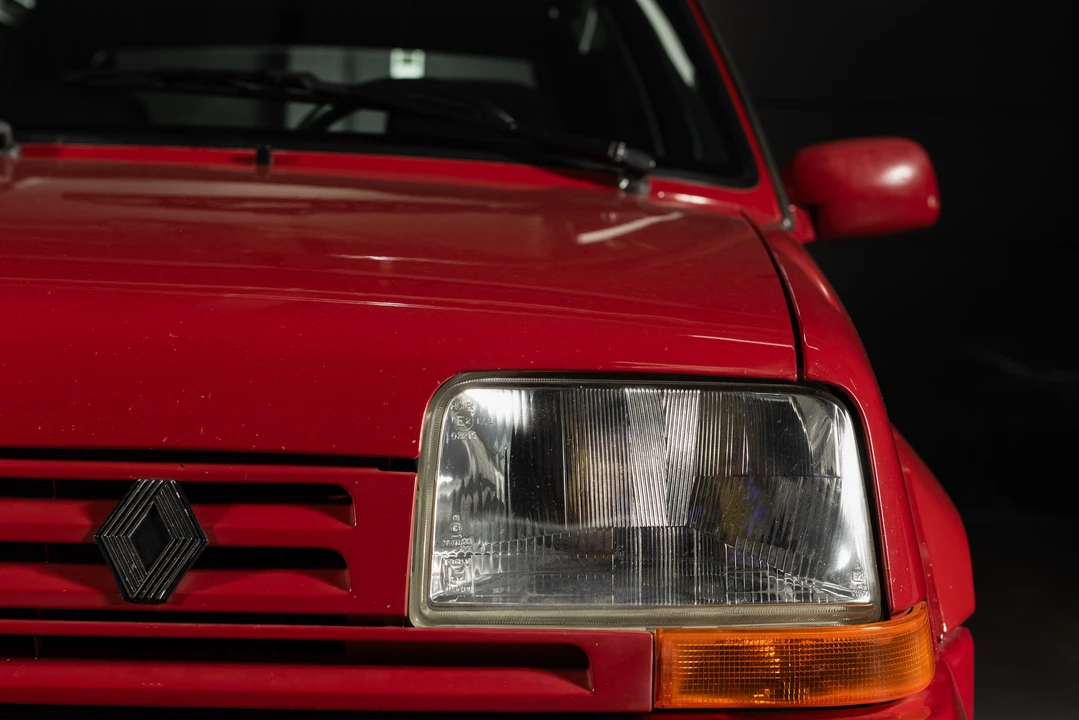 1988 Renault 5 GT Turbo - Image 17 of 31