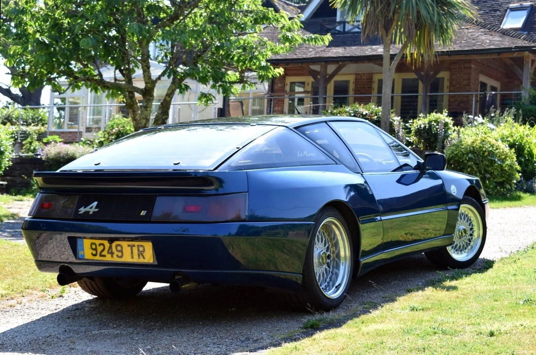1988 Renault - Image 8 of 30