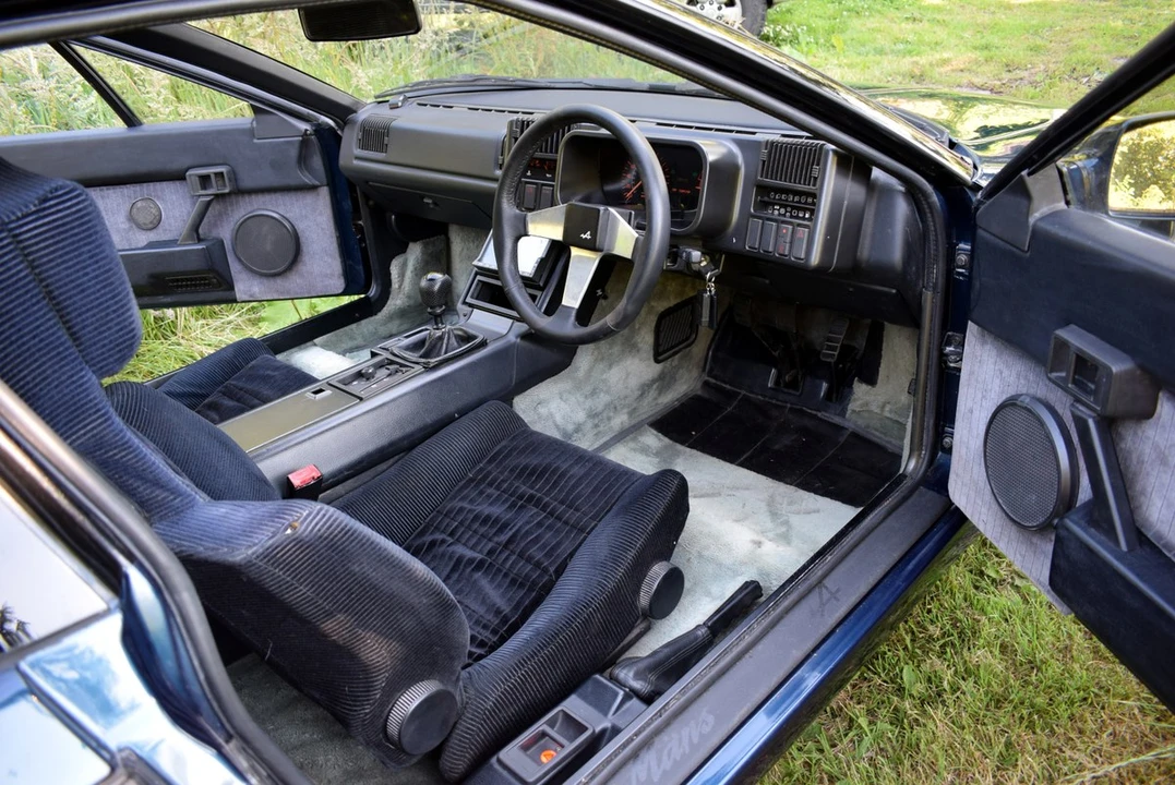1988 Renault - Image 21 of 30