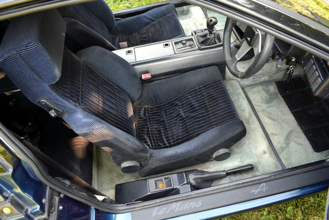 1988 Renault - Image 28 of 30