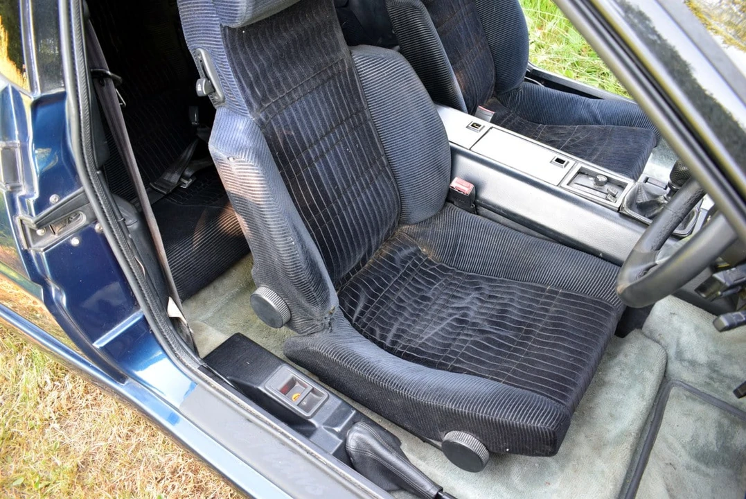 1988 Renault - Image 29 of 30