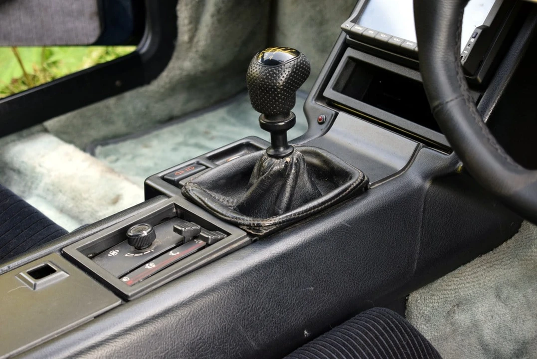 1988 Renault - Image 30 of 30