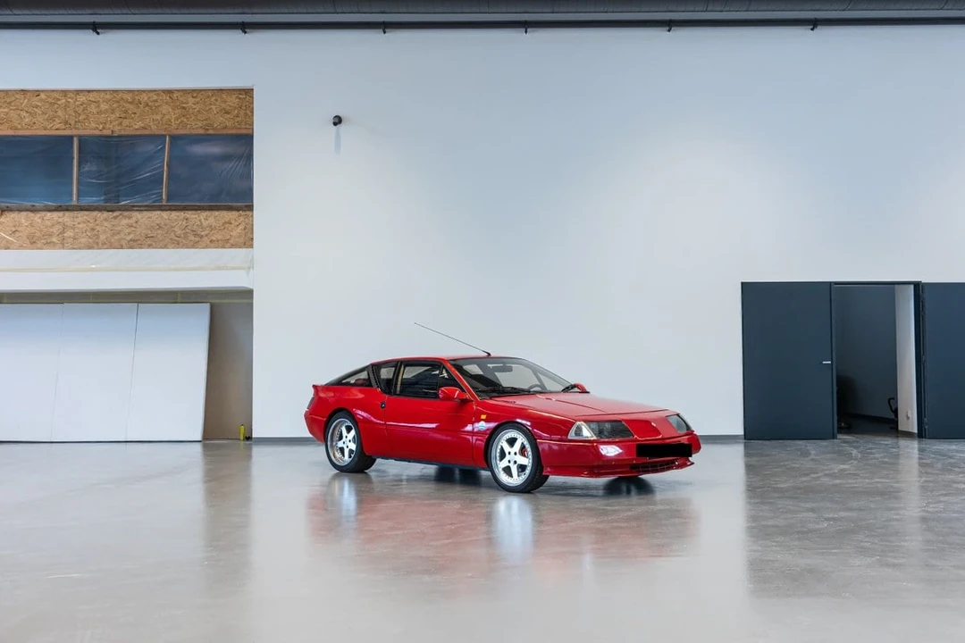 1988 Renault - Image 4 of 30