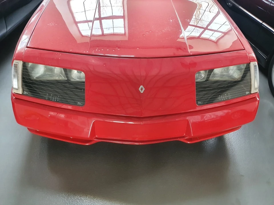 1988 Renault - Image 29 of 30