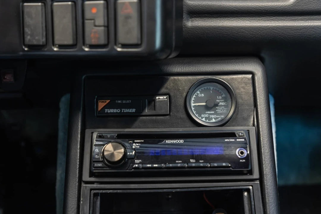 1988 Renault - Image 24 of 30