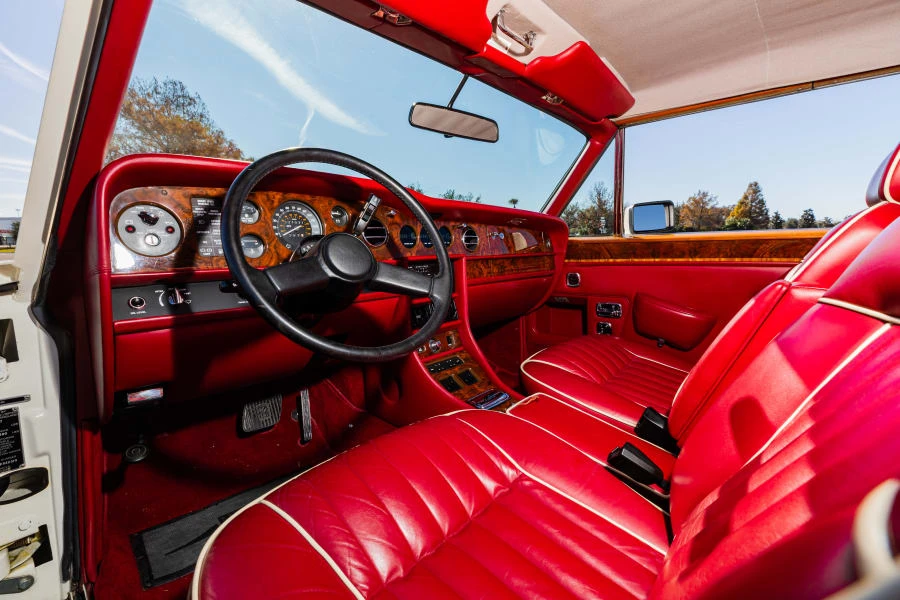 1988 Rolls-Royce Corniche Series II - Image 17 of 31
