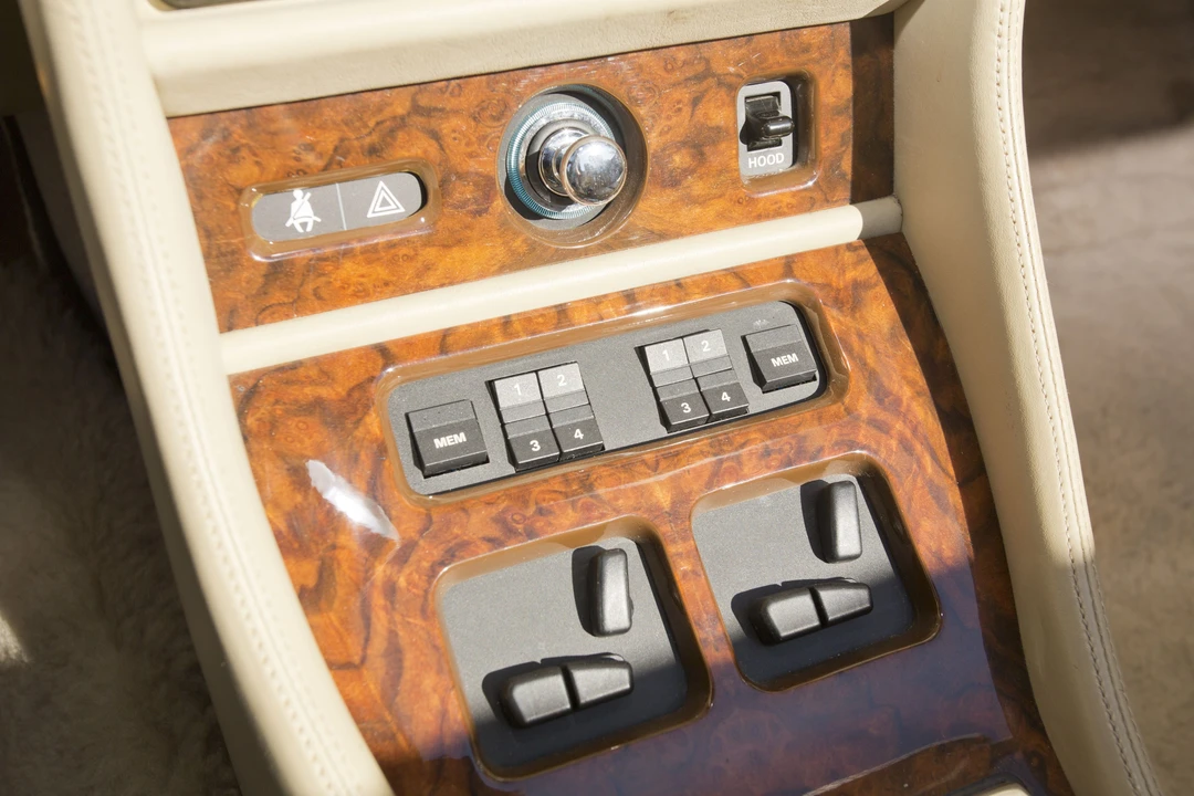 1988 Rolls-Royce Corniche Series II - Image 19 of 31