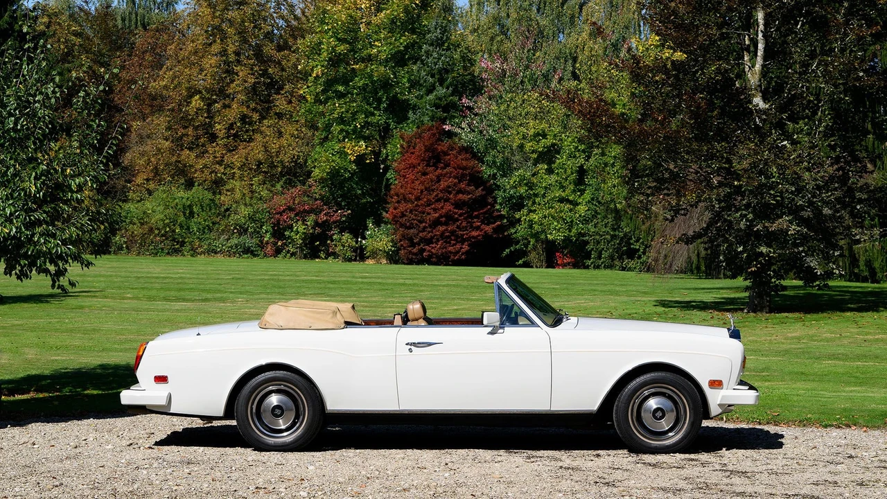 1988 Rolls-Royce Corniche Series II - Image 4 of 31