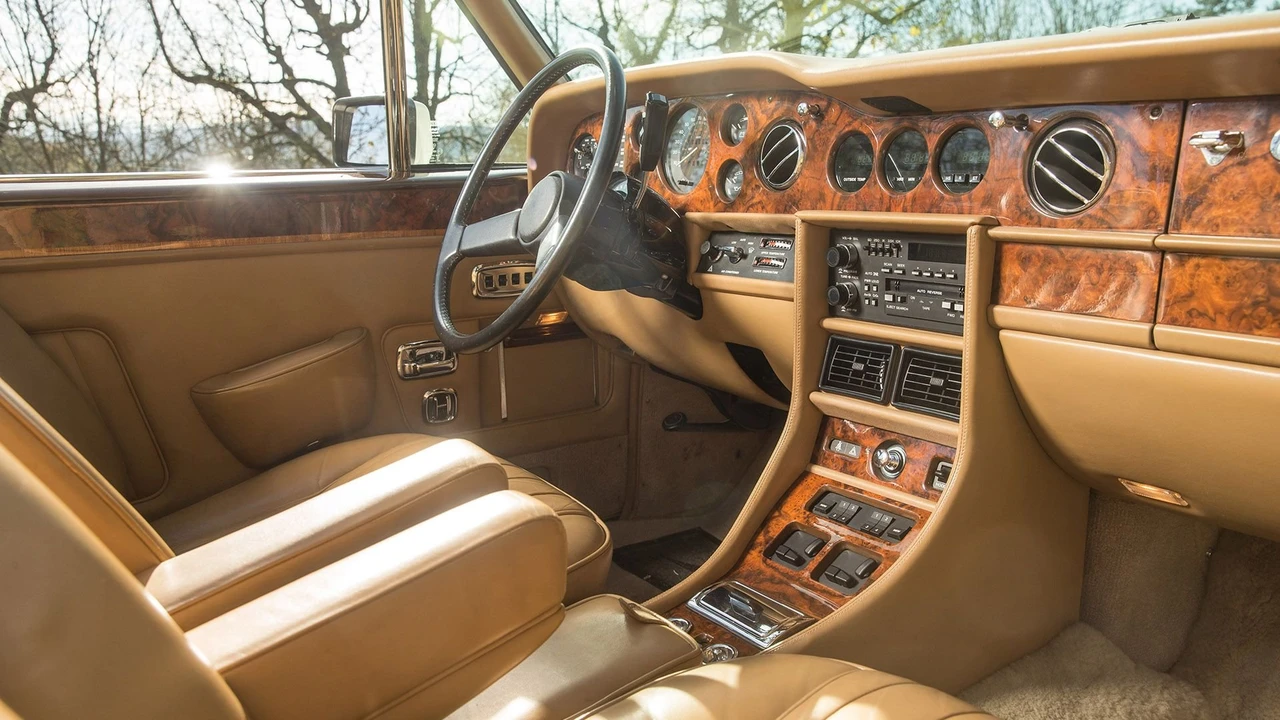 1988 Rolls-Royce Corniche Series II - Image 28 of 31