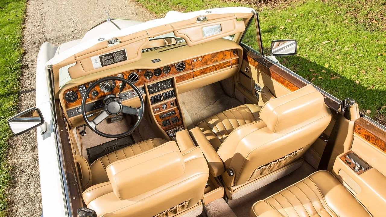 1988 Rolls-Royce Corniche Series II - Image 23 of 31