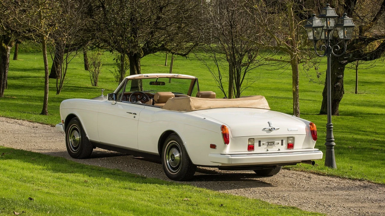 1988 Rolls-Royce Corniche Series II - Image 15 of 31