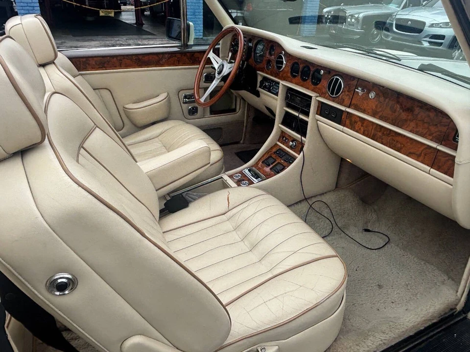 1988 Rolls-Royce Corniche - Image 14 of 20