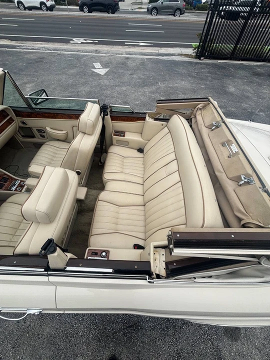 1988 Rolls-Royce Corniche - Image 13 of 20
