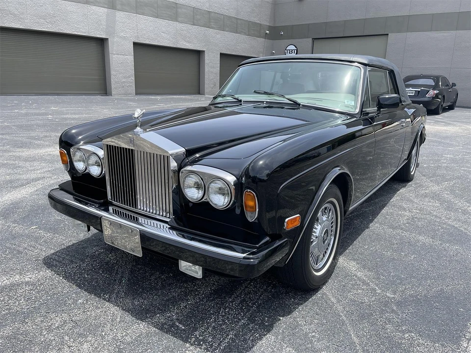 1988 Rolls-Royce Corniche Series II - Image 2 of 31