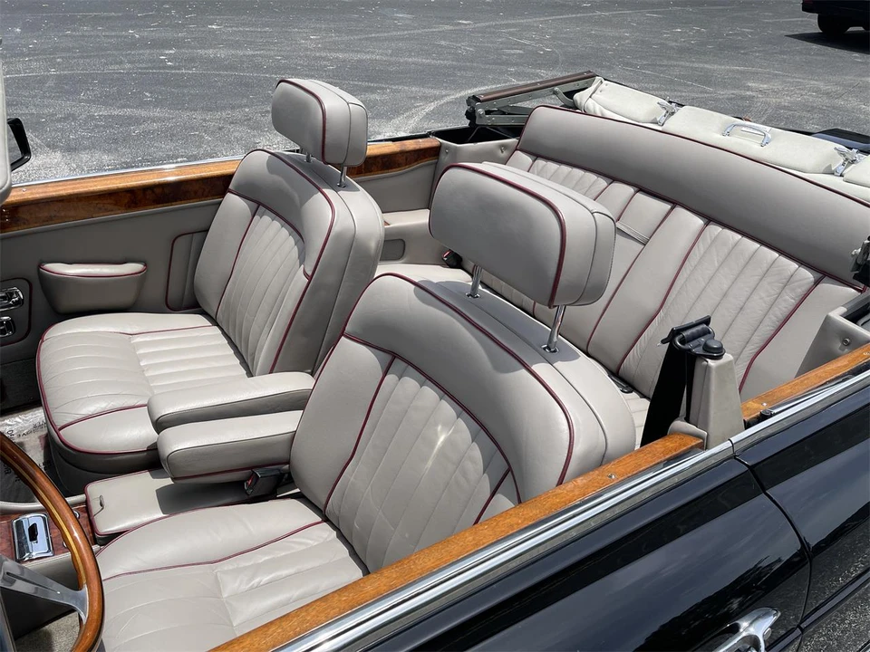 1988 Rolls-Royce Corniche Series II - Image 21 of 31