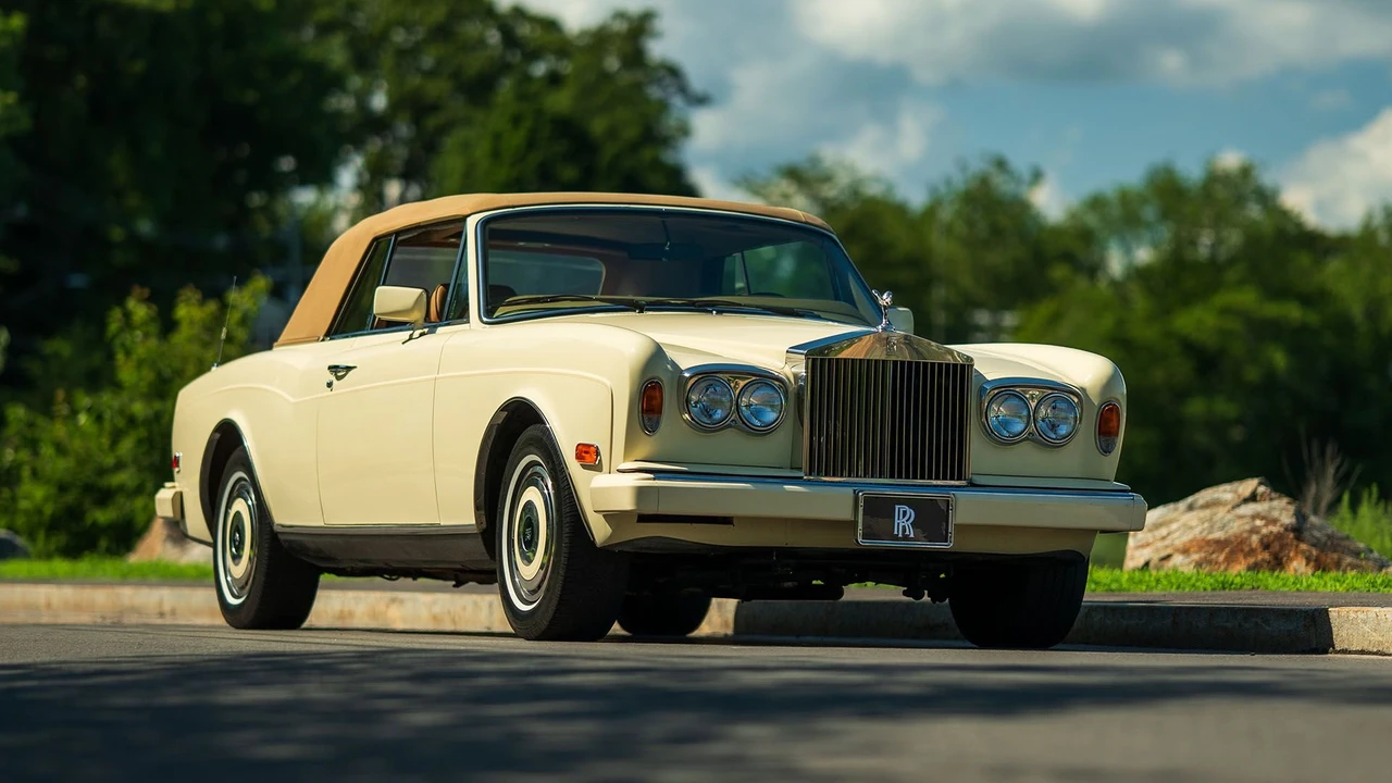 1988 Rolls-Royce Corniche Series II - Image 14 of 31