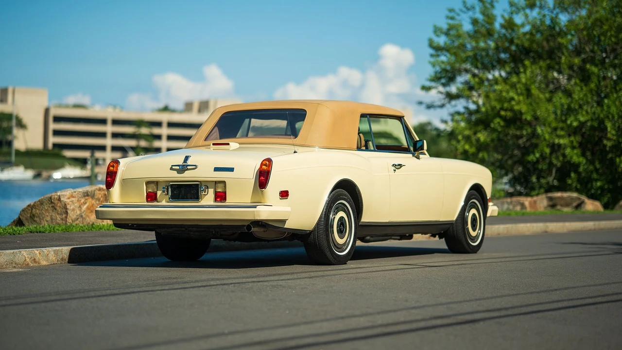 1988 Rolls-Royce Corniche Series II - Image 24 of 31