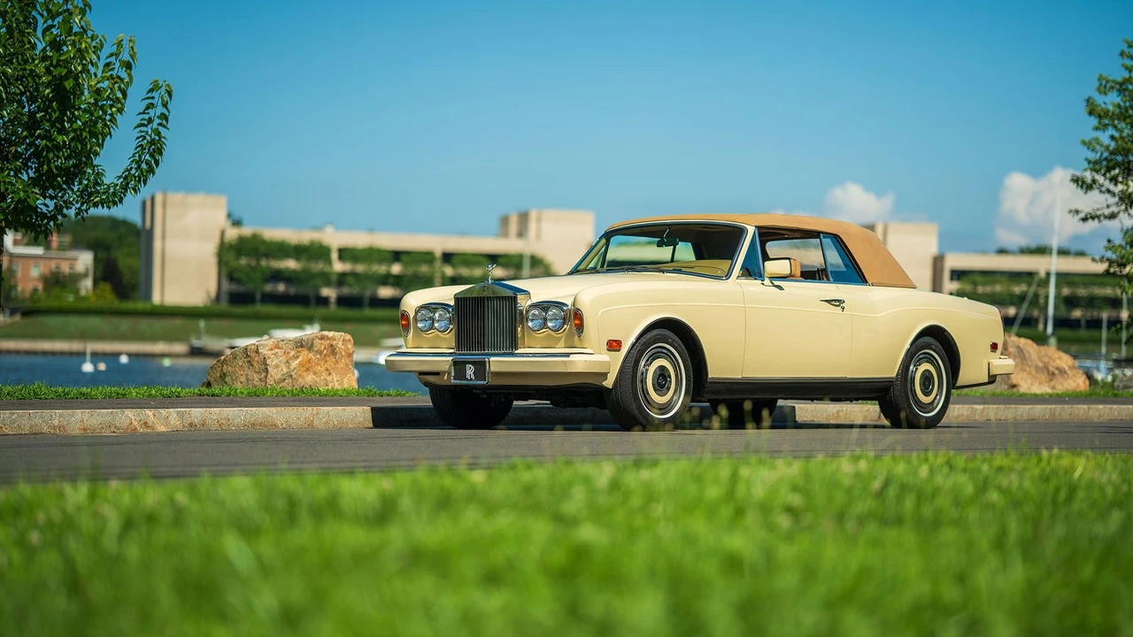 1988 Rolls-Royce Corniche Series II - Image 13 of 31