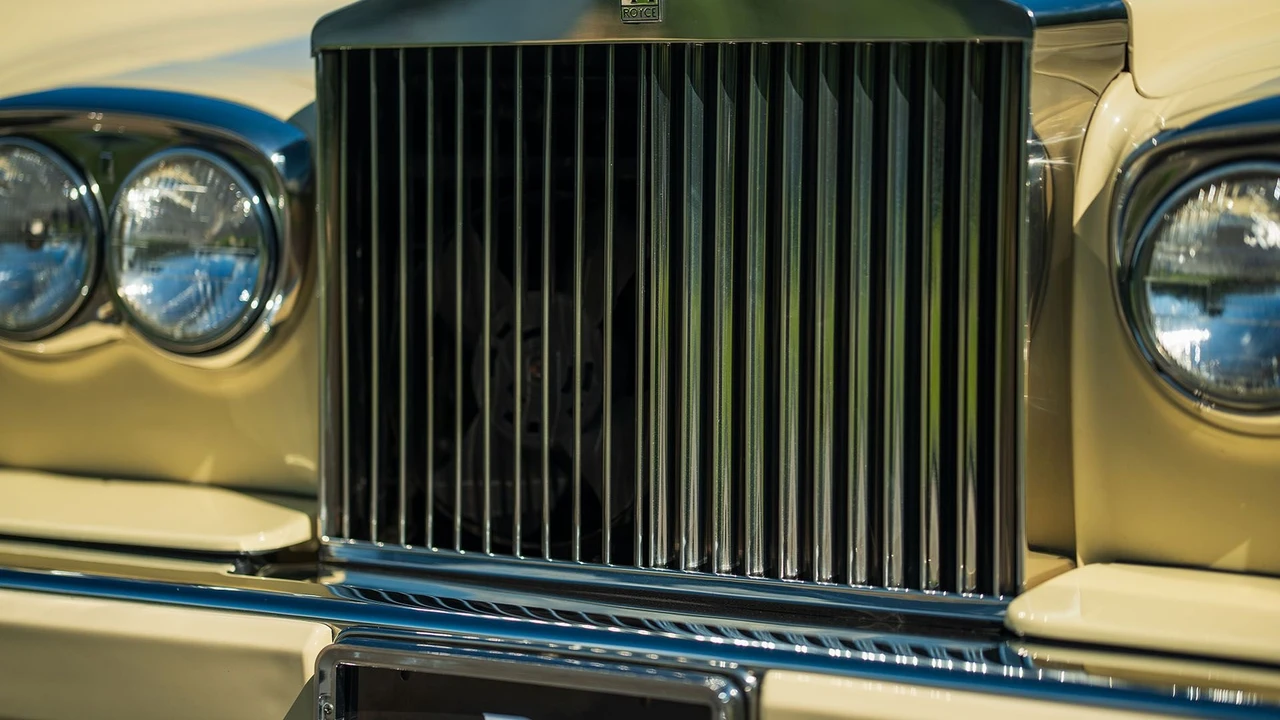 1988 Rolls-Royce Corniche Series II - Image 29 of 31