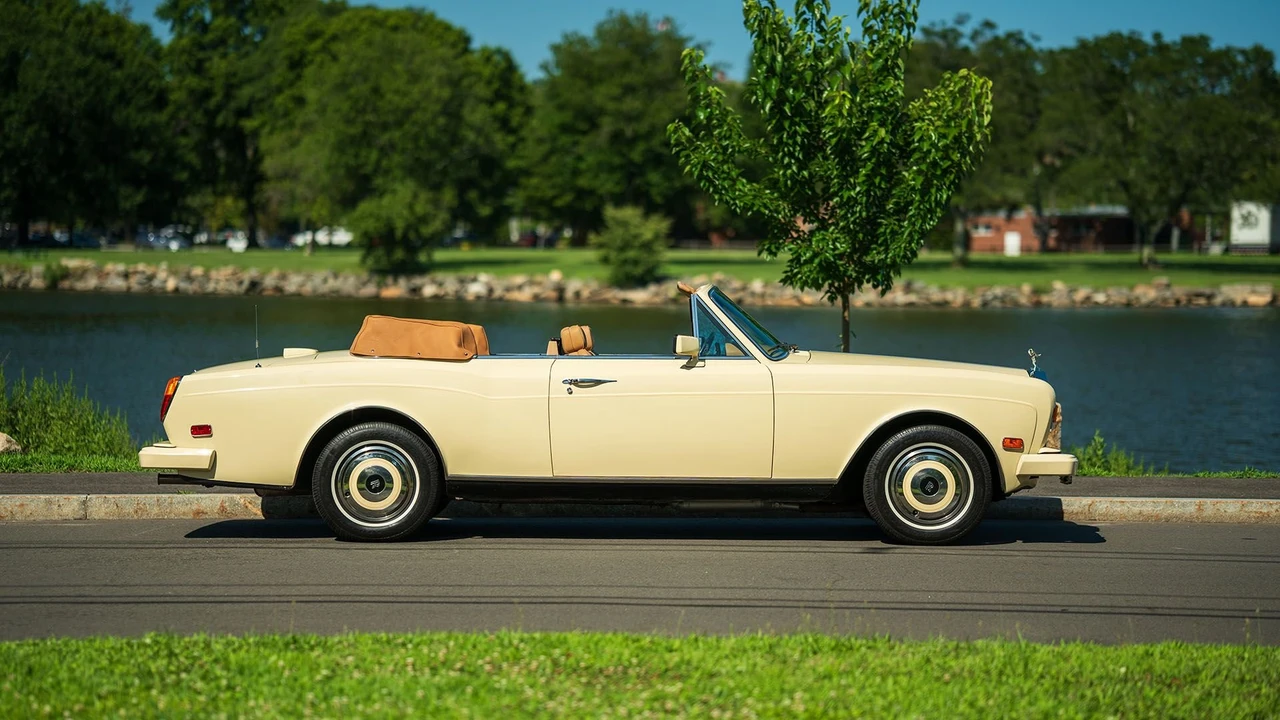 1988 Rolls-Royce Corniche Series II - Image 4 of 31