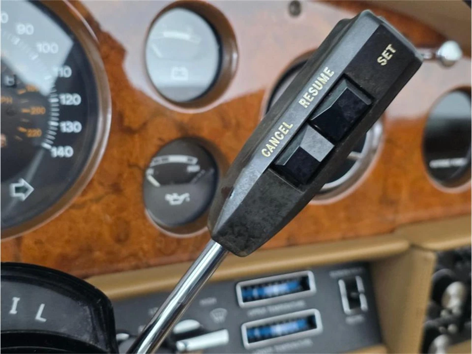 1988 Rolls-Royce Corniche Series II - Image 27 of 31