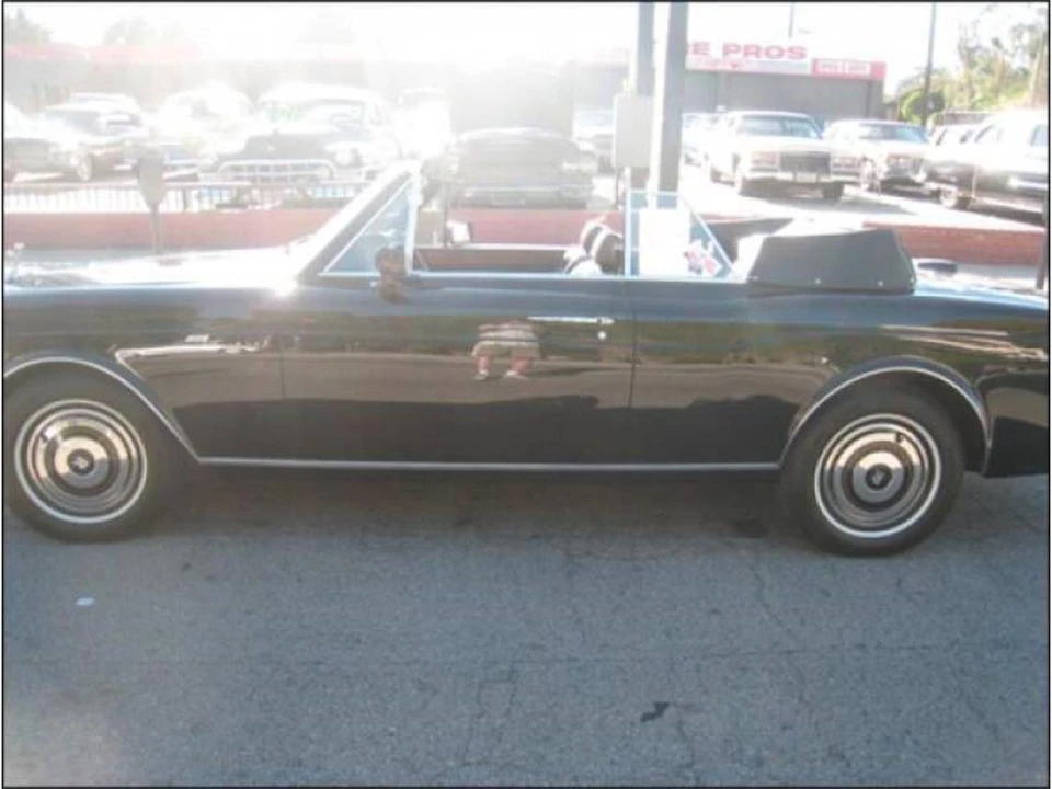 1988 Rolls-Royce Corniche Series II - Image 16 of 18