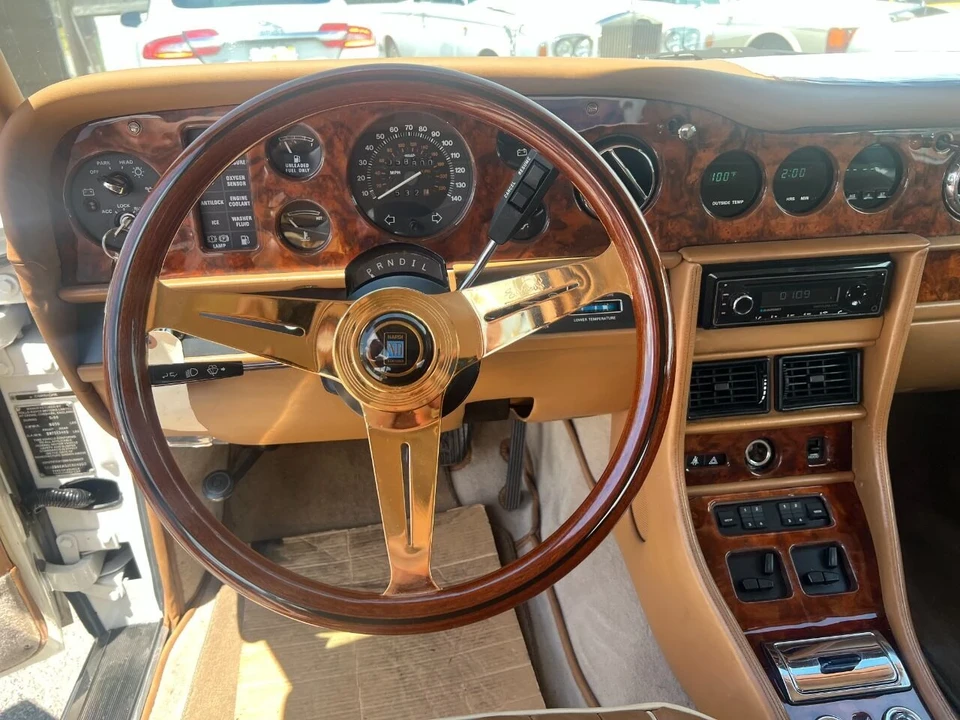 1988 Rolls-Royce Corniche Series I - Image 11 of 21