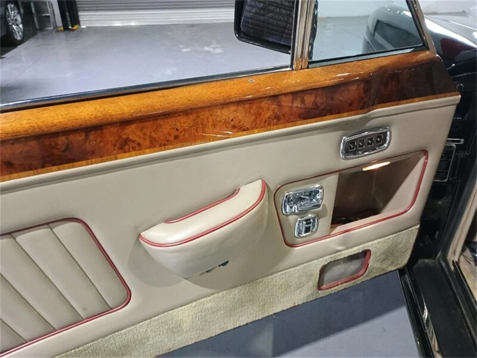 1988 Rolls-Royce Corniche Series II - Image 14 of 31