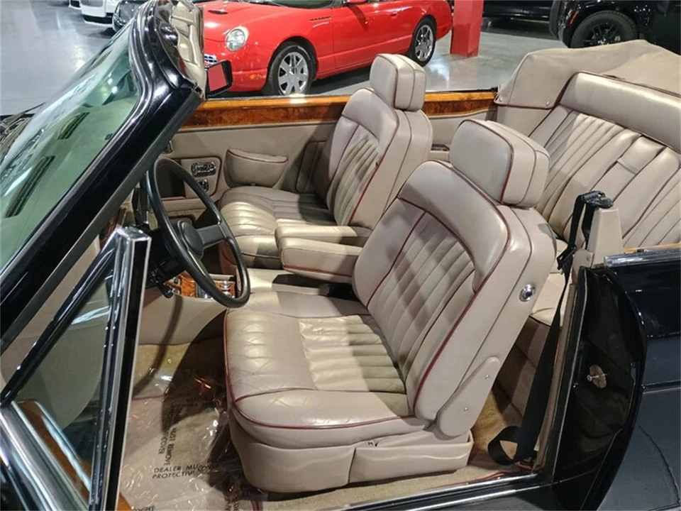 1988 Rolls-Royce Corniche Series II - Image 17 of 31