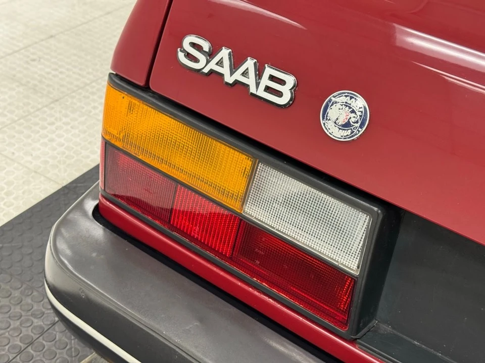 1988 Saab - Image 23 of 31