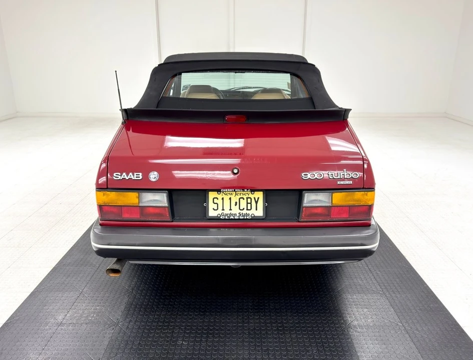 1988 Saab - Image 8 of 31
