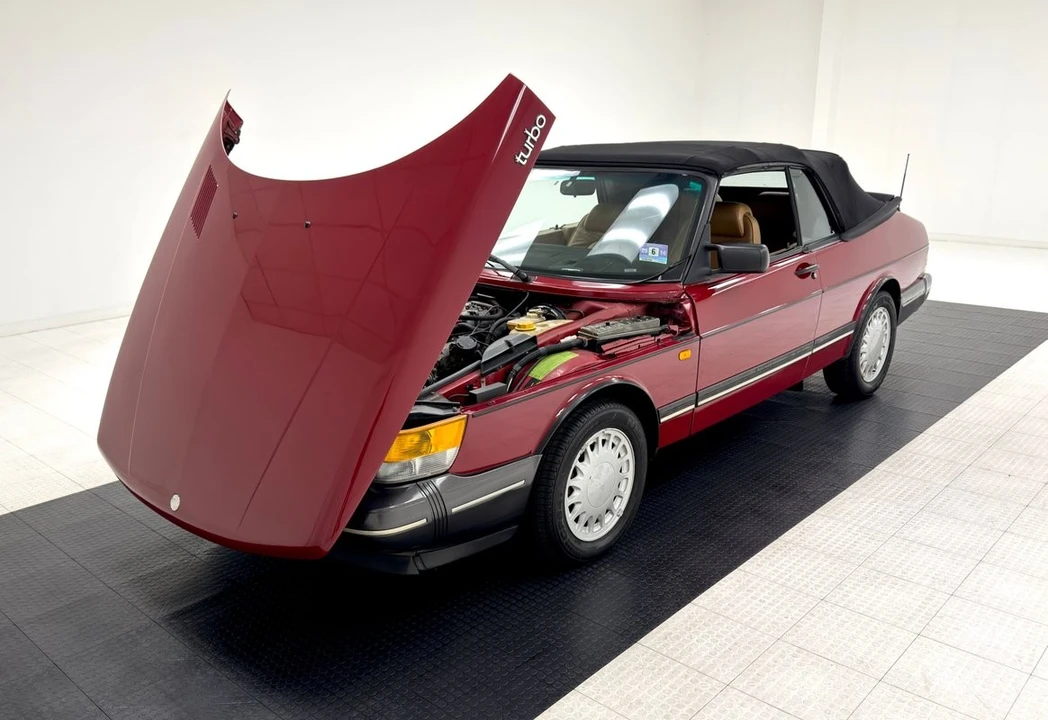 1988 Saab - Image 2 of 31