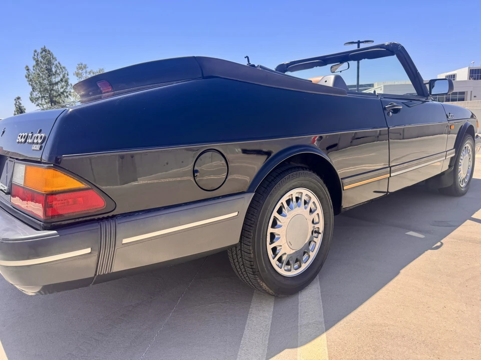 1988 Saab 900 Turbo 1st Gen - Image 30 of 31