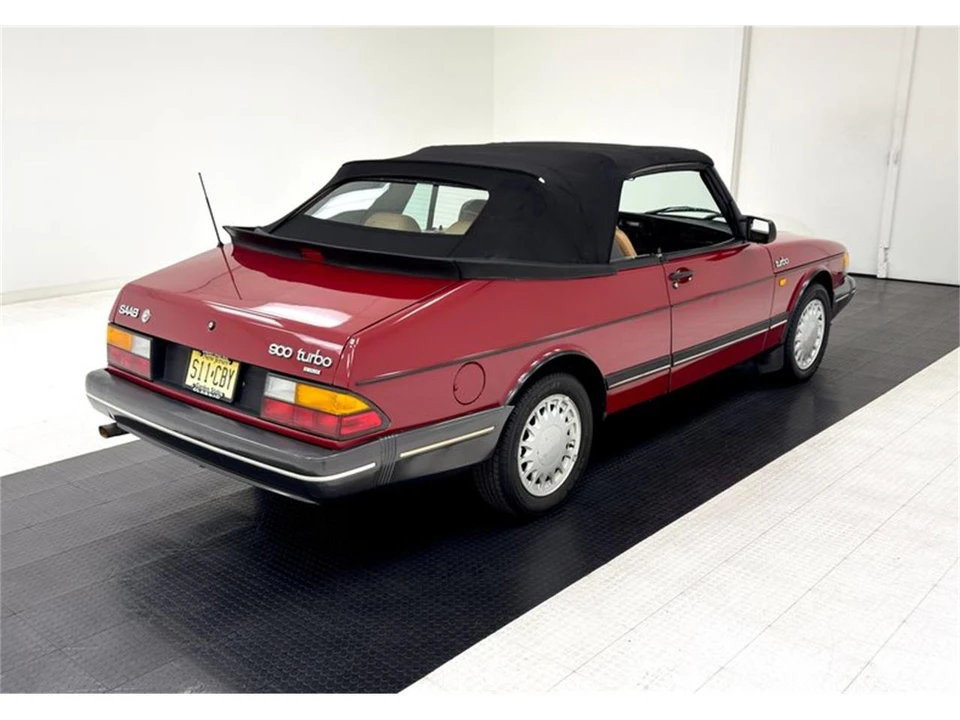 1988 Saab 900 Turbo 1st Gen - Image 9 of 31