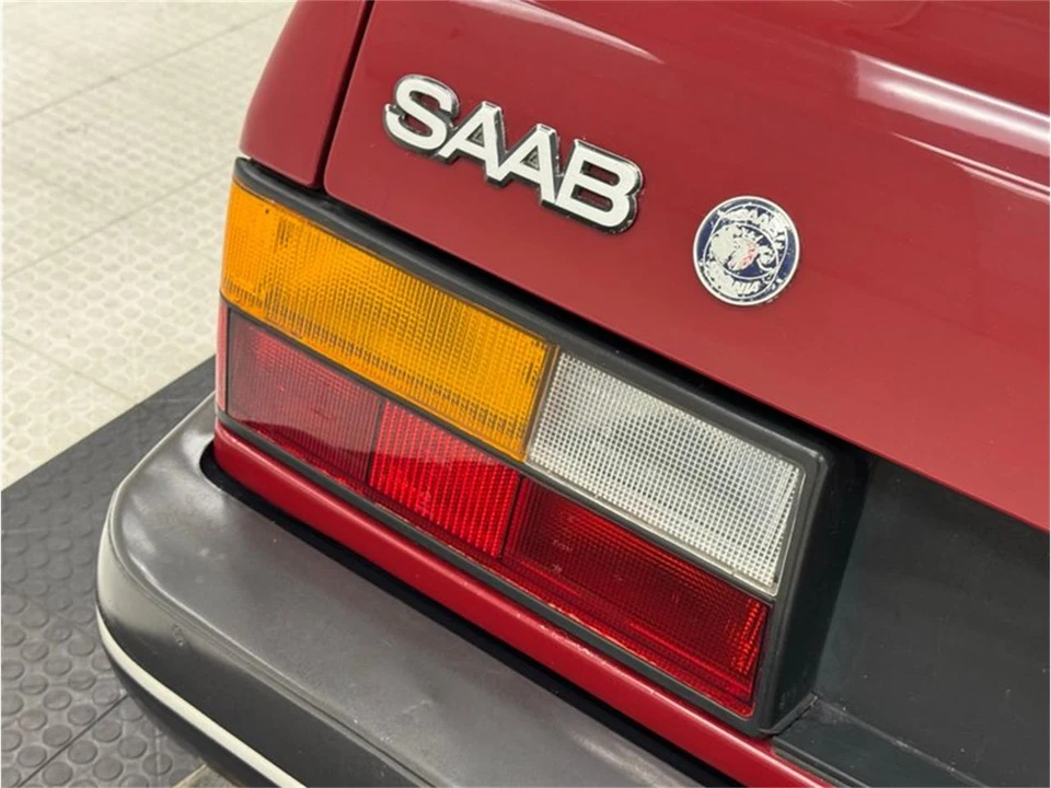 1988 Saab 900 Turbo 1st Gen - Image 23 of 31