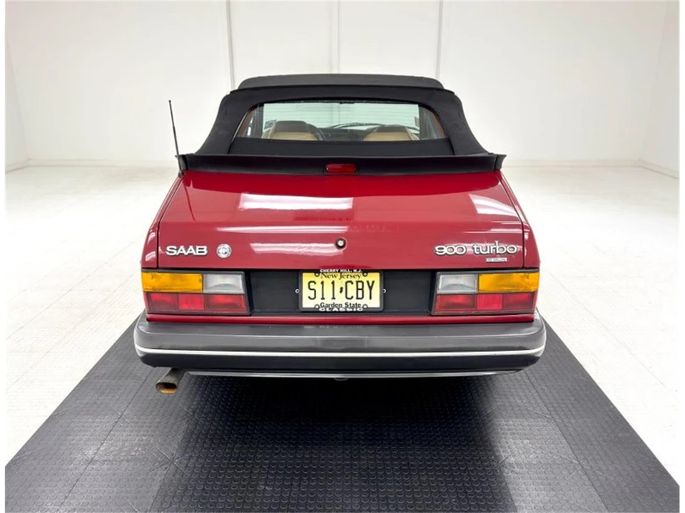 1988 Saab 900 Turbo 1st Gen - Image 8 of 31