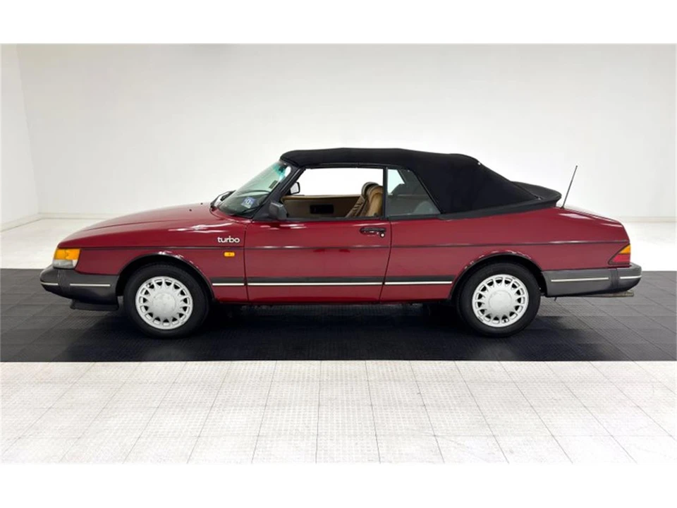 1988 Saab 900 Turbo 1st Gen - Image 4 of 31