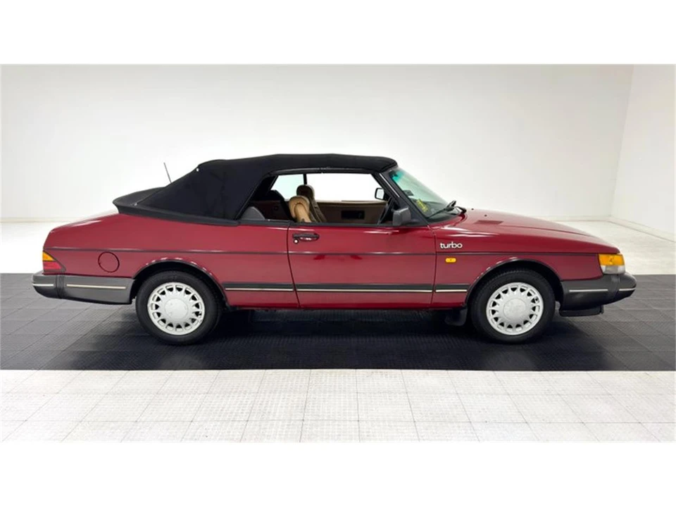 1988 Saab 900 Turbo 1st Gen - Image 10 of 31