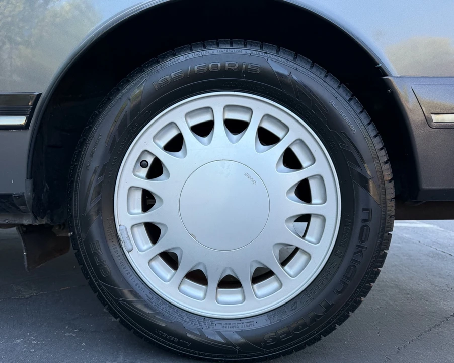 1988 Saab 900 1st Gen - Image 13 of 31