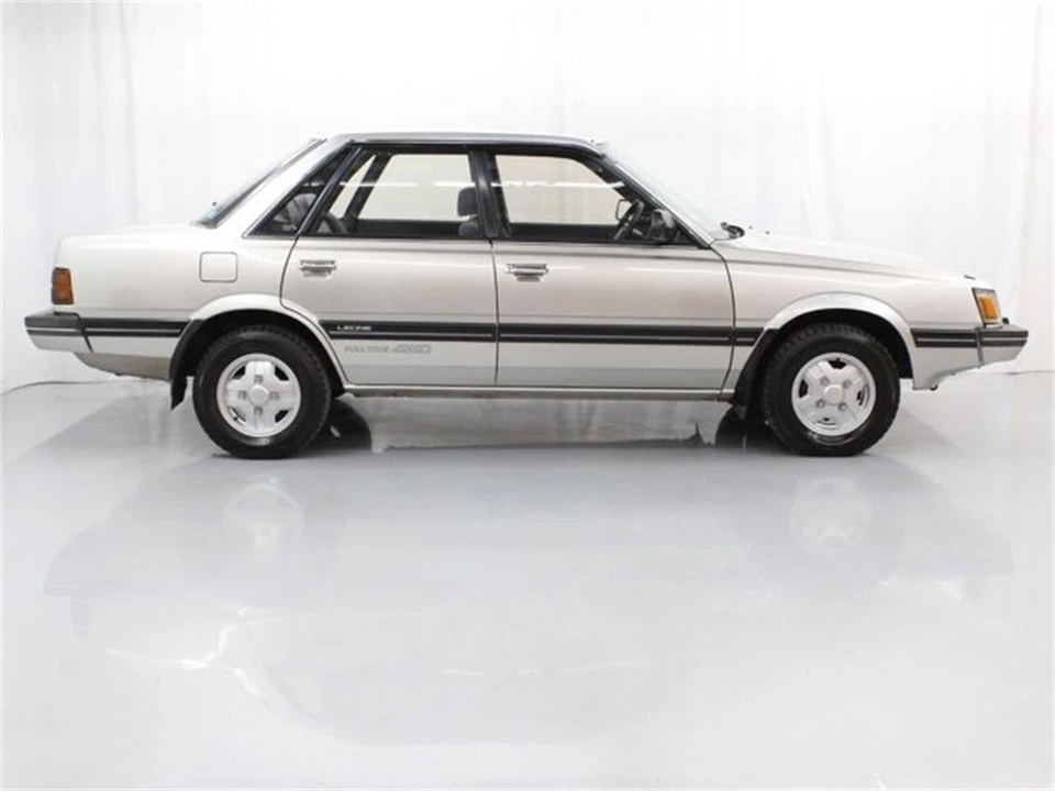 1988 Subaru XT - Image 8 of 31