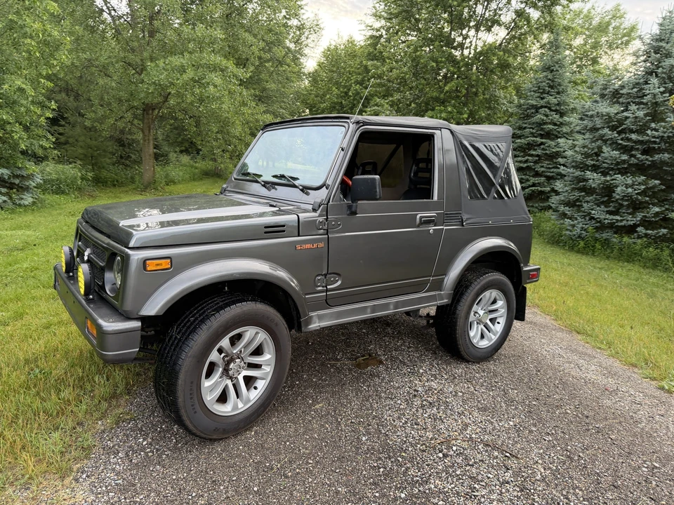 1988 Suzuki - Image 3 of 31